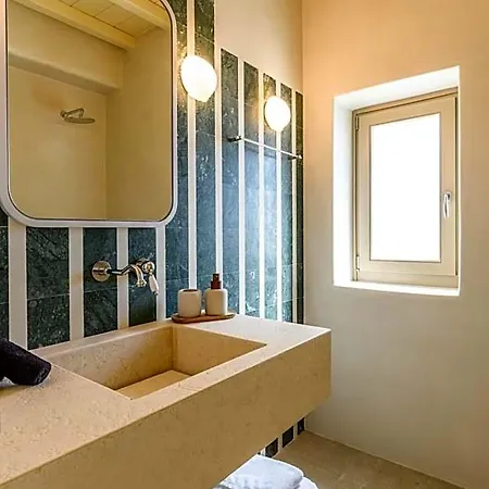 Camarades Mykonos Άνω Μερά