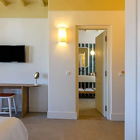 Ξενοδοχείο Camarades Mykonos 3*