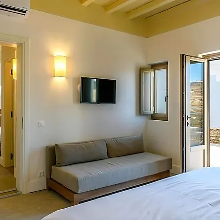 Camarades Mykonos Ano Mera